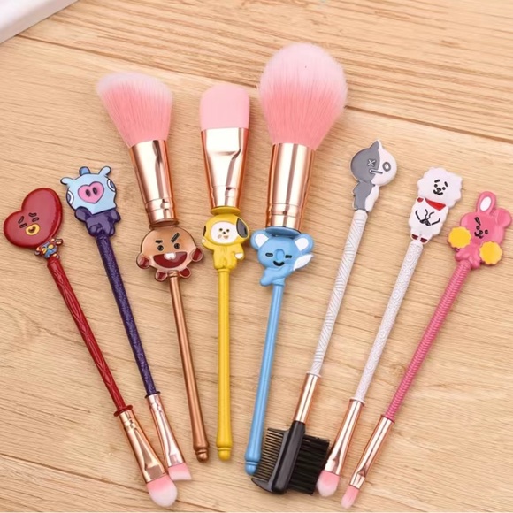 BT21 Makeup New Bt2 8 Piece Make Up Brush Set Calling All Bts Fans Poshmark